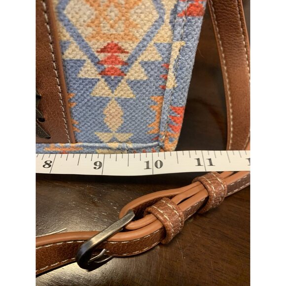 Wrangler Aztec Southwest Western Crossbody Handbag - Picture 6 of 8